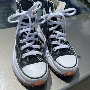 Converse run star hike platform